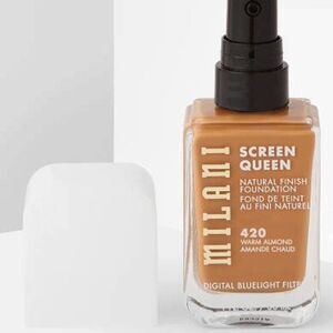 Milani Screen Queen Liquid foundation Shade 420